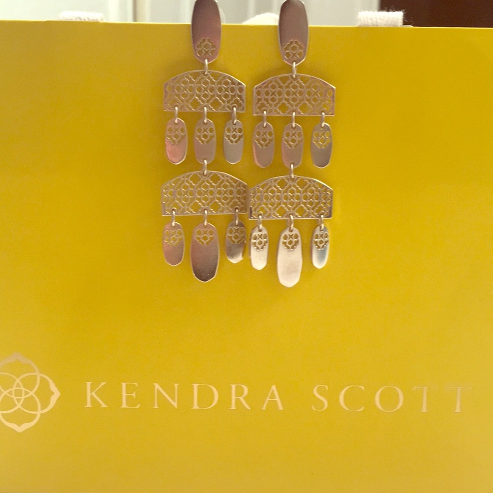 Kendra Scott Tiered Chandelier Earrings - Silver